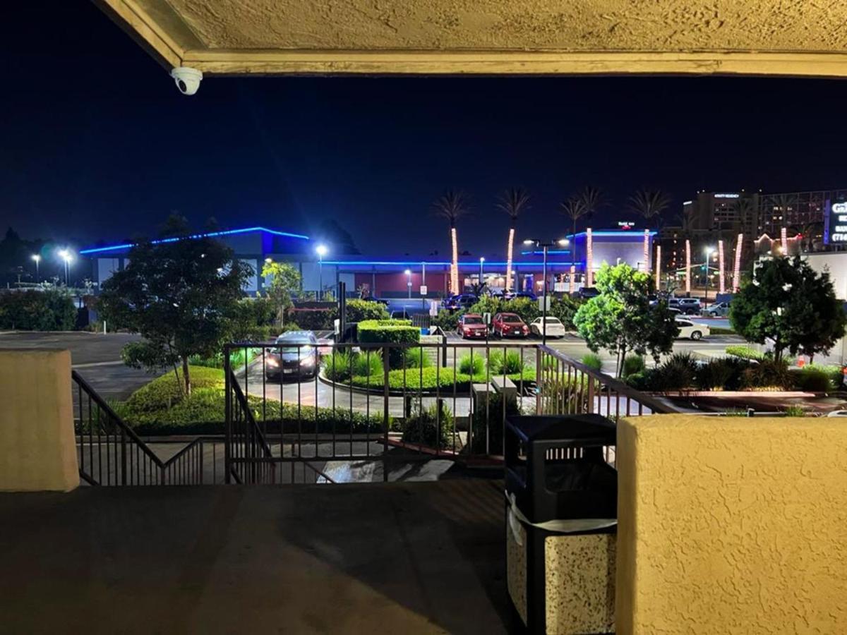 Bposhtels Anaheim Hostel Eksteriør bilde