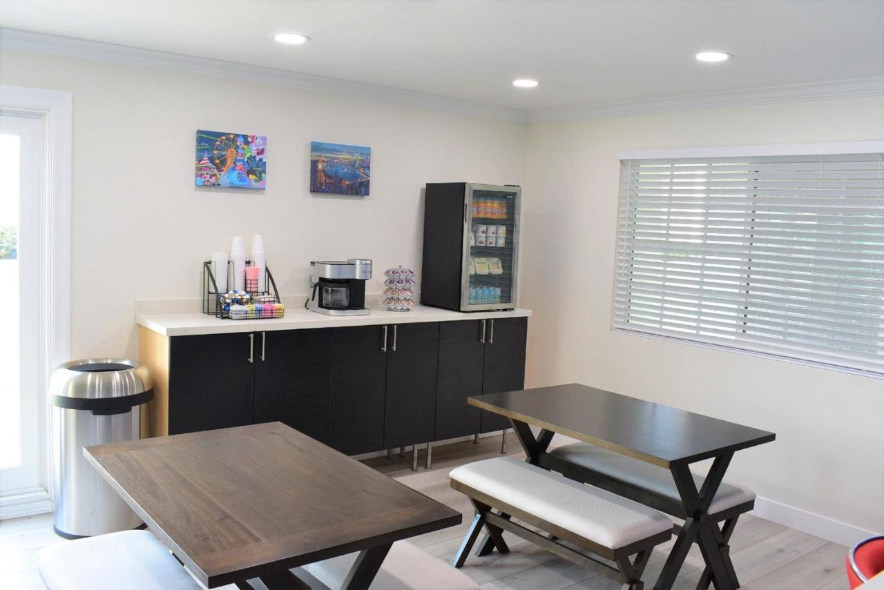 Bposhtels Anaheim Hostel Eksteriør bilde